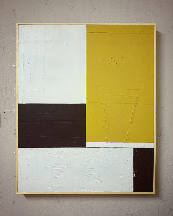 Andrea Balzano, Astratto giallo, bianco e marrone, Acrilico, legno e materiali di riciclo, 78x96x6 cm