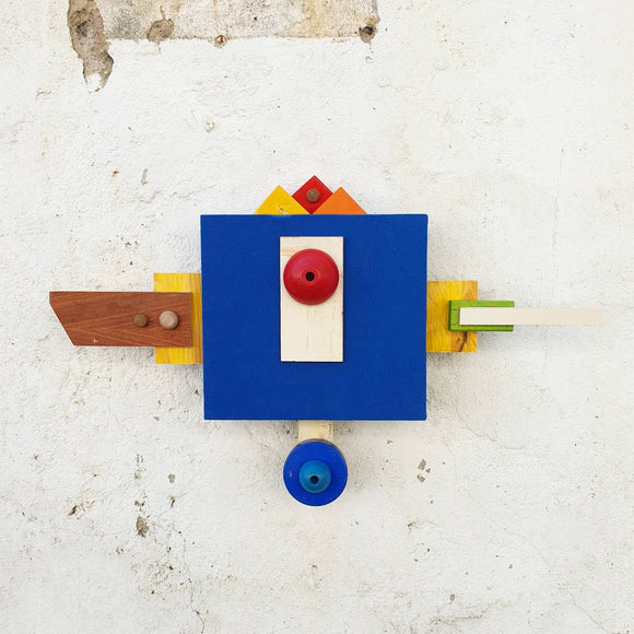Andrea Balzano, Scultura geometrica astratta, Acrilico e componenti in legno riciclato, 55x35 cm