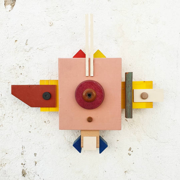 Andrea Balzano, Scultura geometrica astratta, Acrilico e componenti in legno riciclato, 45x40 cm