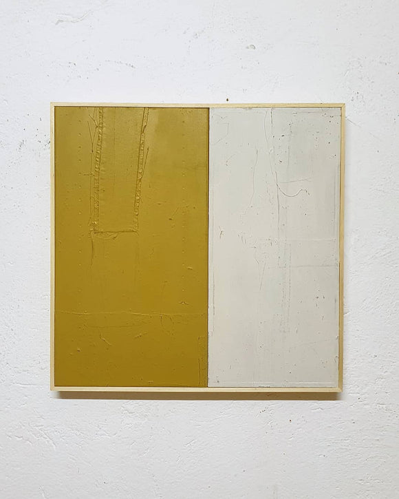 Andrea Balzano, Astratto bianco e giallo, Acrilico, legno e materiali di riciclo,73x72 c