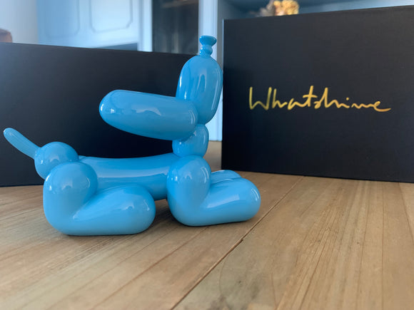 Whatshisname, Howling Balloon Dog Blue small, scultura in resina, 13cm
