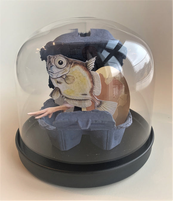 Ottavia Marchiori, Surprise!, scultura collage, 18x17 cm